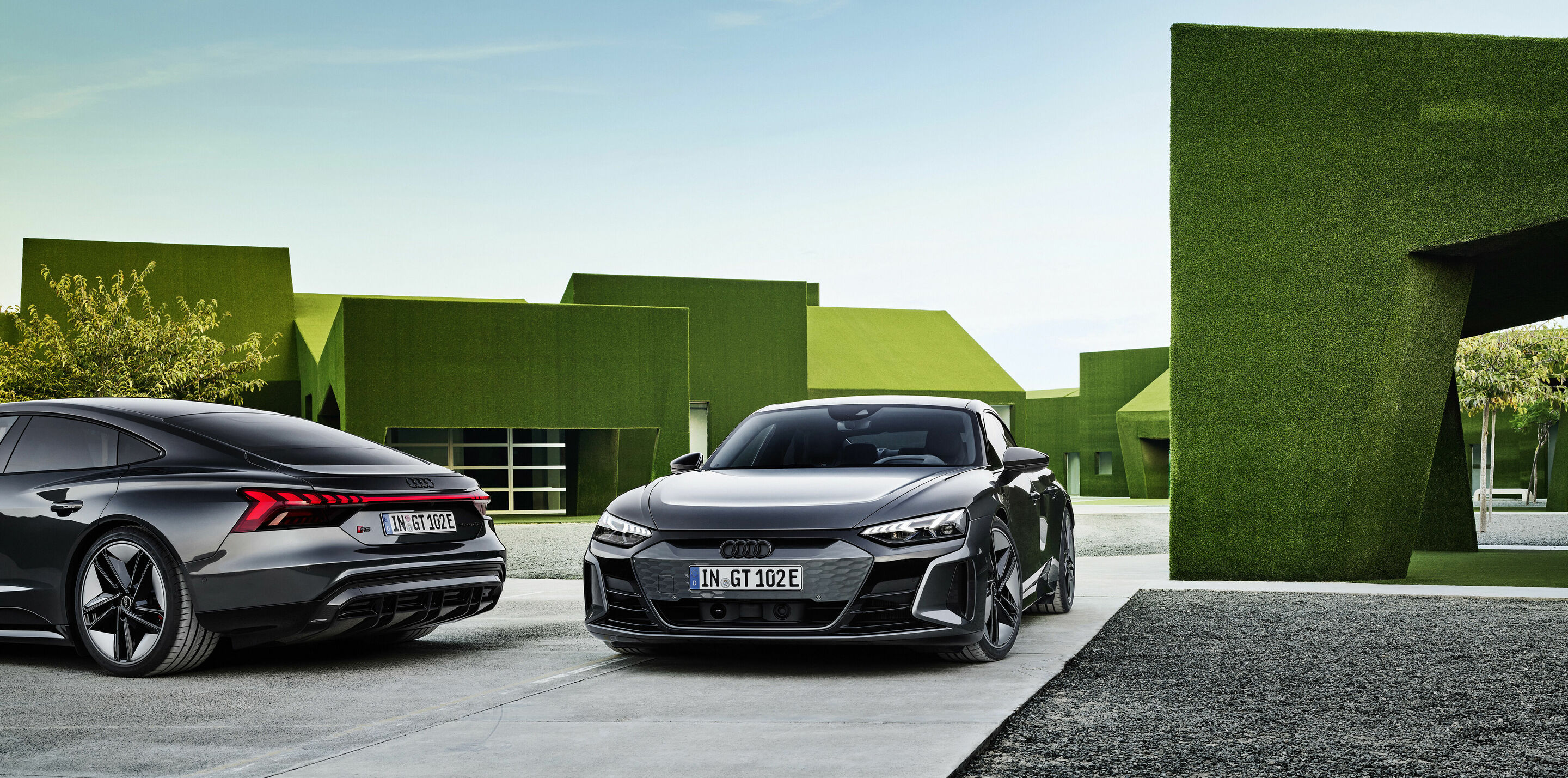 Emotive design and revolutionary technology: the Audi e-tron GT
