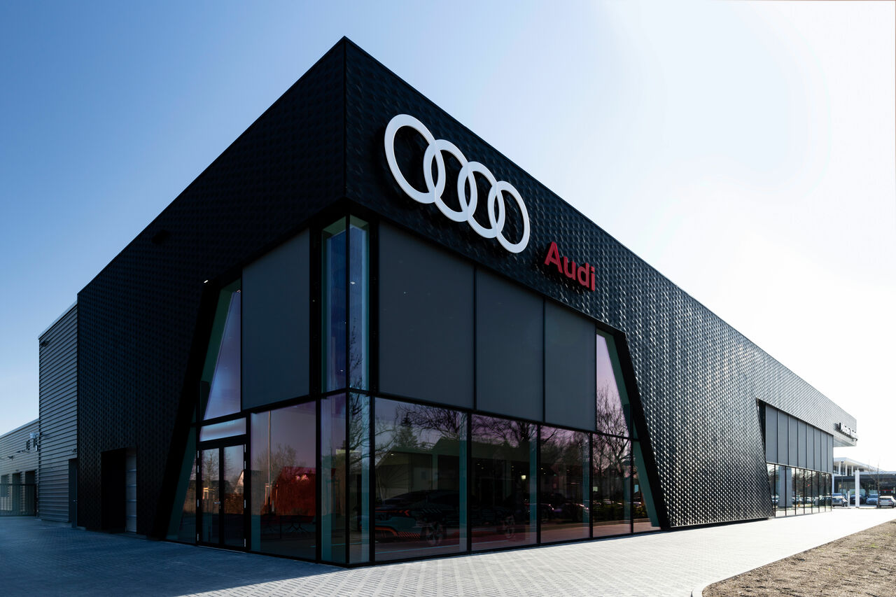 Sustainable and digital Audi opens a new flagship store in Munich