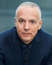Dr. Michael Wilkes