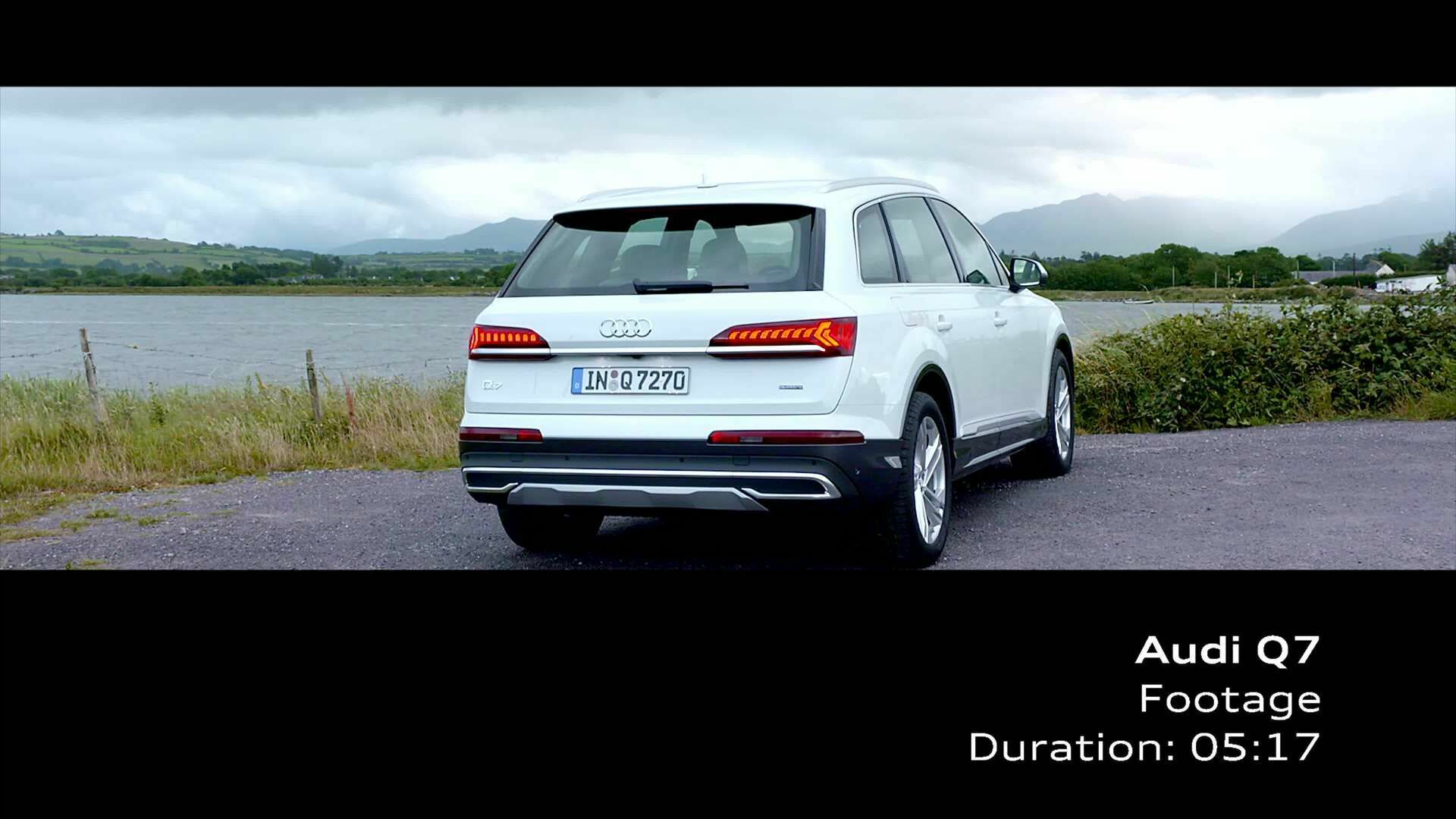 Audi Q7 Gletscherweiß (Footage)