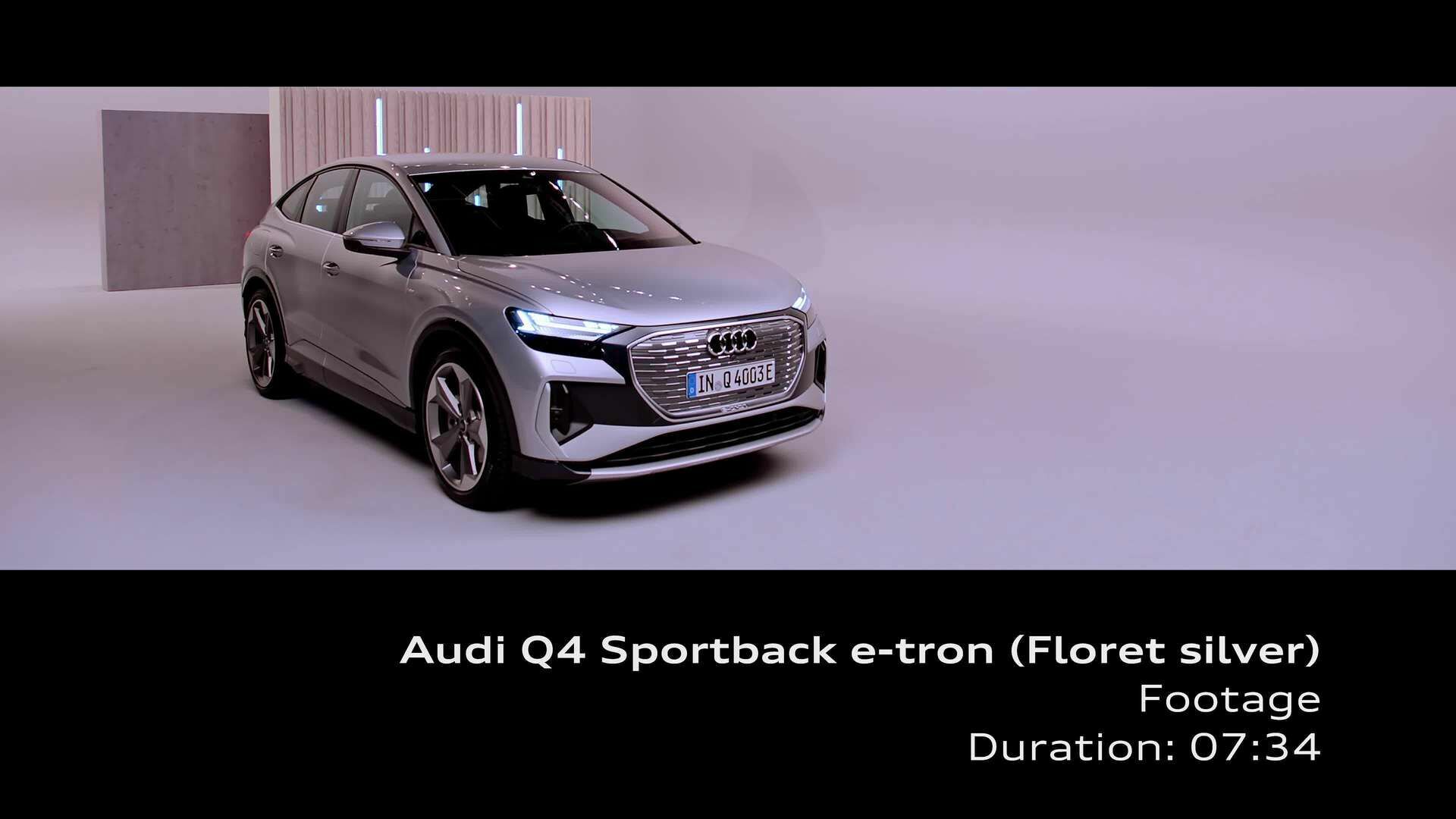 Studio Footage: Audi Q4 Sportback e-tron  Florettsilber