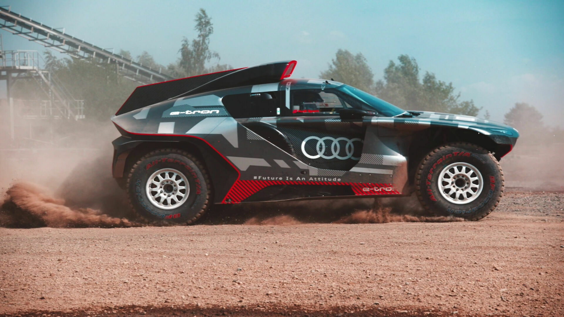 Road to Dakar –  Audi RS Q e-tron tests